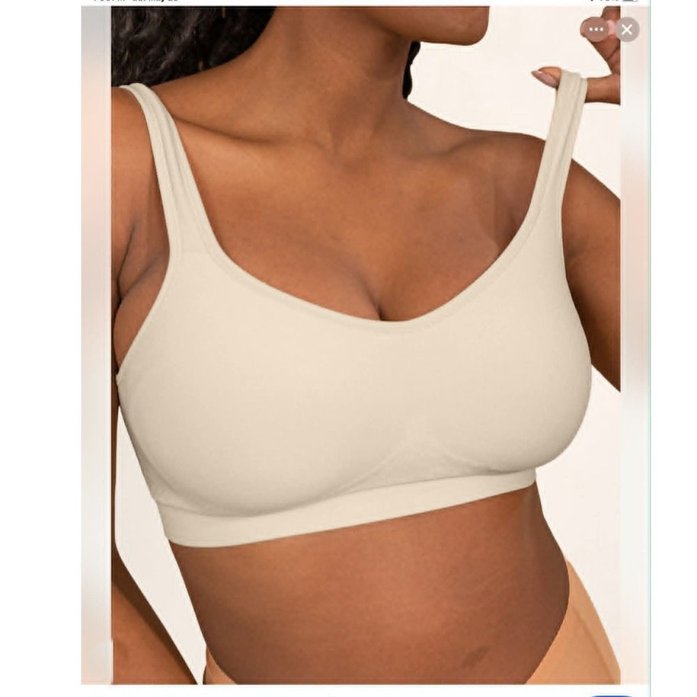 Truekind Daily Comfort Shaper Bra 2XL Seamless Full Coverage Wireless Light Pad
